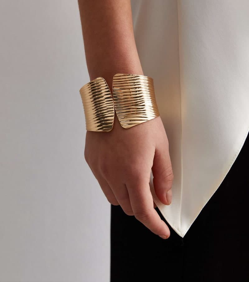 Echo Cuff